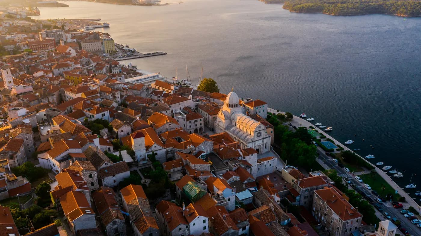 City-to-City — private city-to-city transfer with Dalmotion Tours