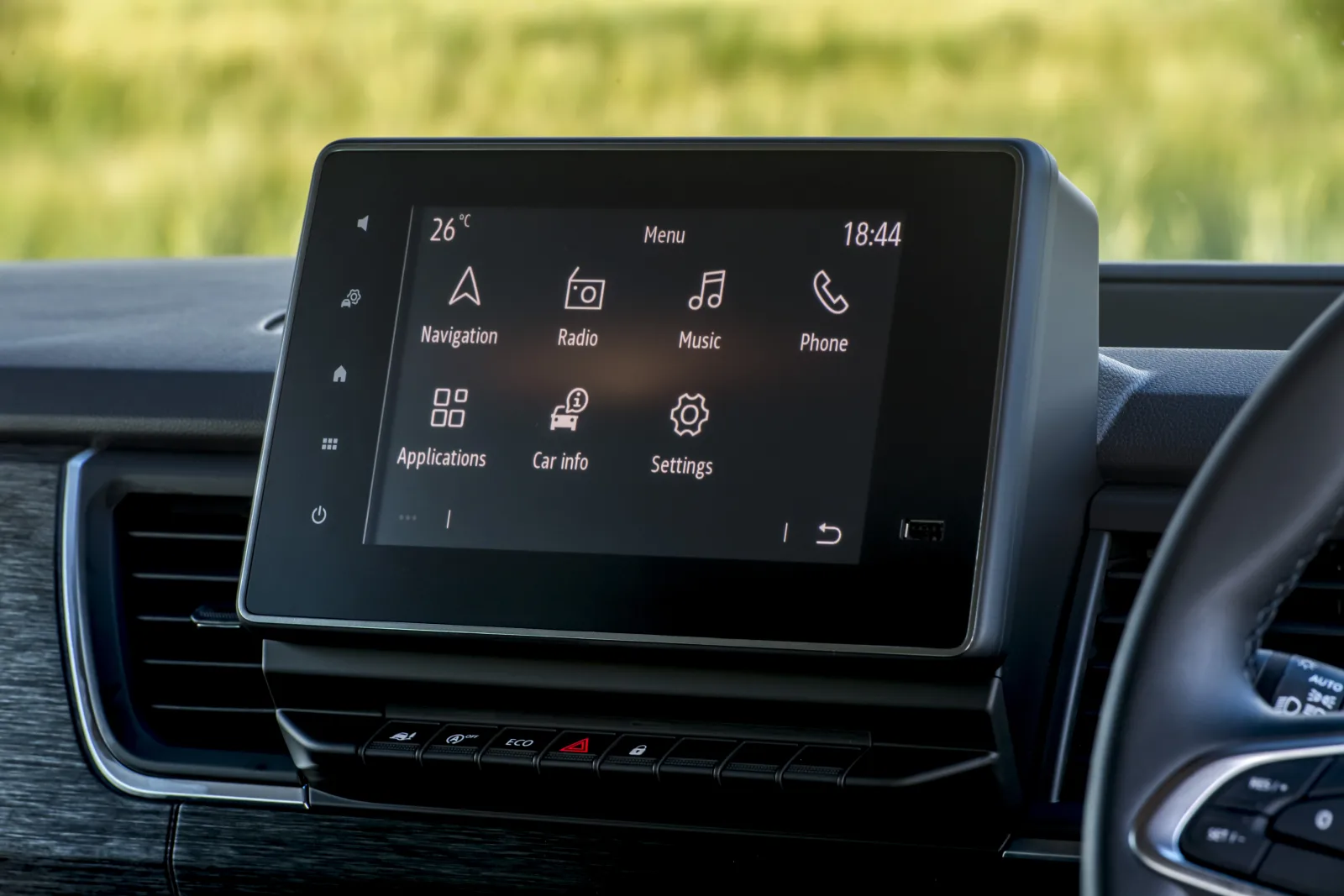 Renault Trafic touchscreen showing navigation, music and climate