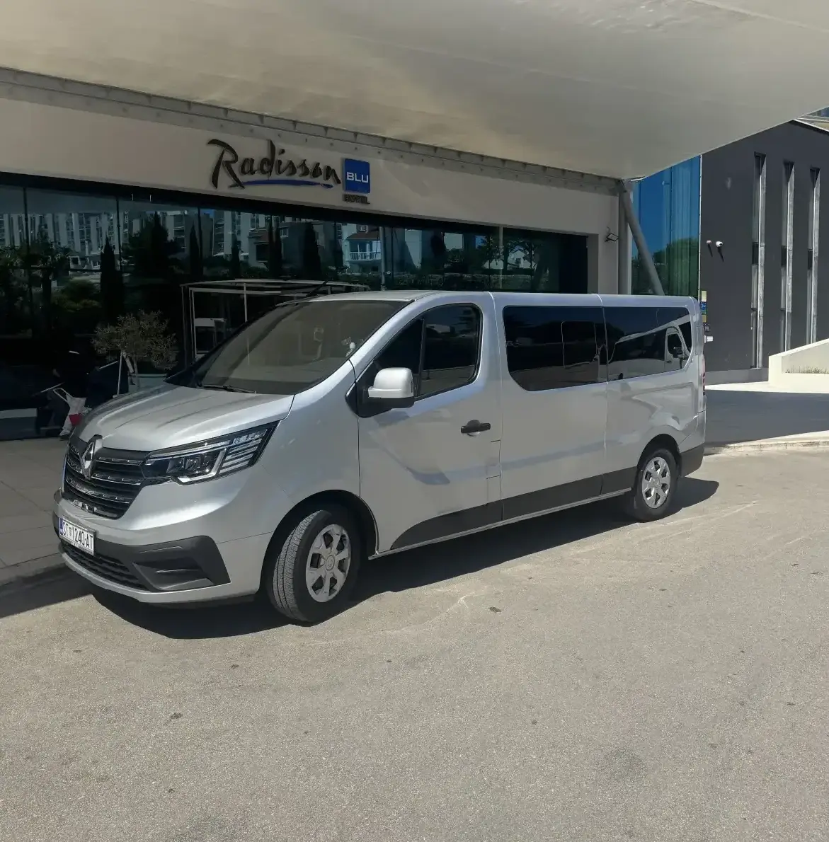 On the Road — a moment from a private Dalmotion Tours trip across Dalmatia