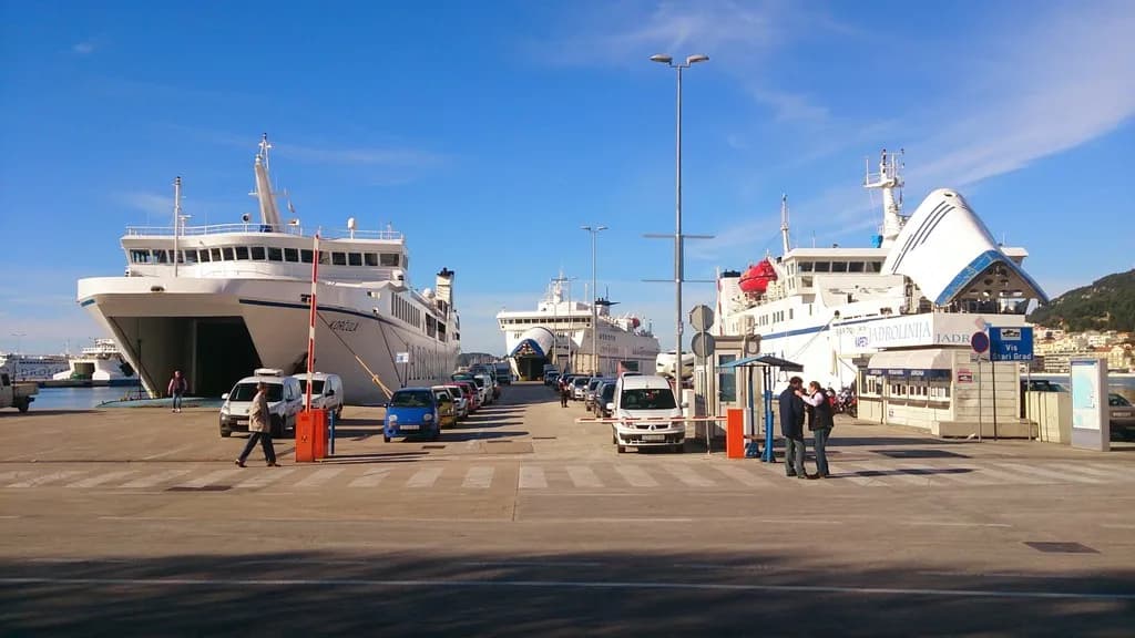 Ferry Ports — private ferry-port transfer in Split with Dalmotion Tours